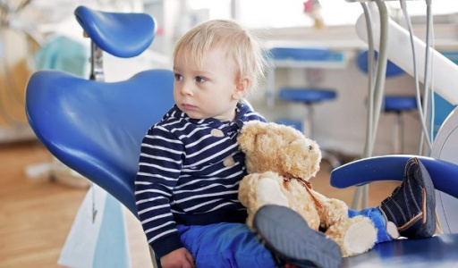 Плюсы и минусы лечения зубов у детей под наркозом